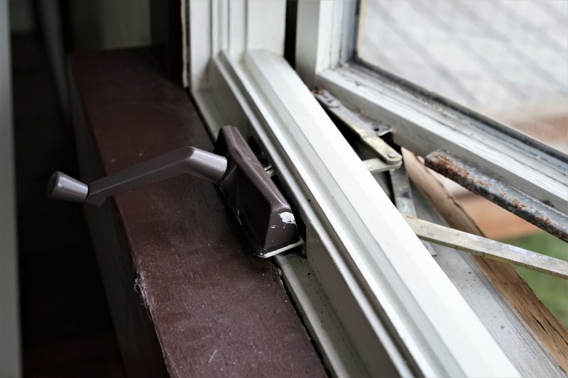 Window Crank Replacement in Kansas City, KS